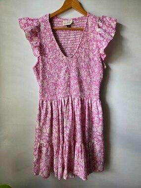 LIKE NEW UNIVERSAL THREAD PINK WHITE FLORAL SMOCKED TIERED SHORT DRESS SZ M